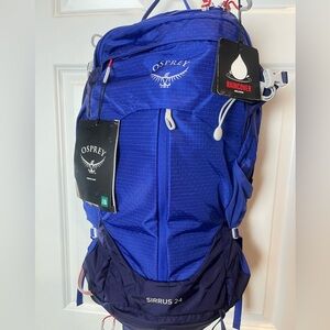 Osprey Sirrus Backpack Women’s Blueberry Color New with Tags